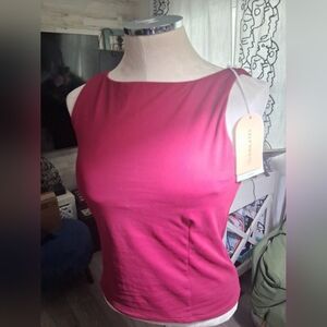 Blogilates Sleeveless Crewneck Shell Top in Berry Pink